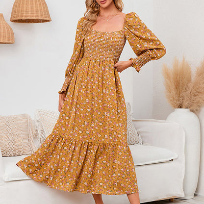 Robe élégante pour femme à manches évasées et motif floral