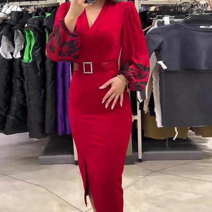 Abito donna elegante con scollo a V in rosso